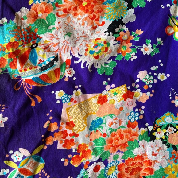 Vintage Kimono from Japan - Picture 7 of 9
